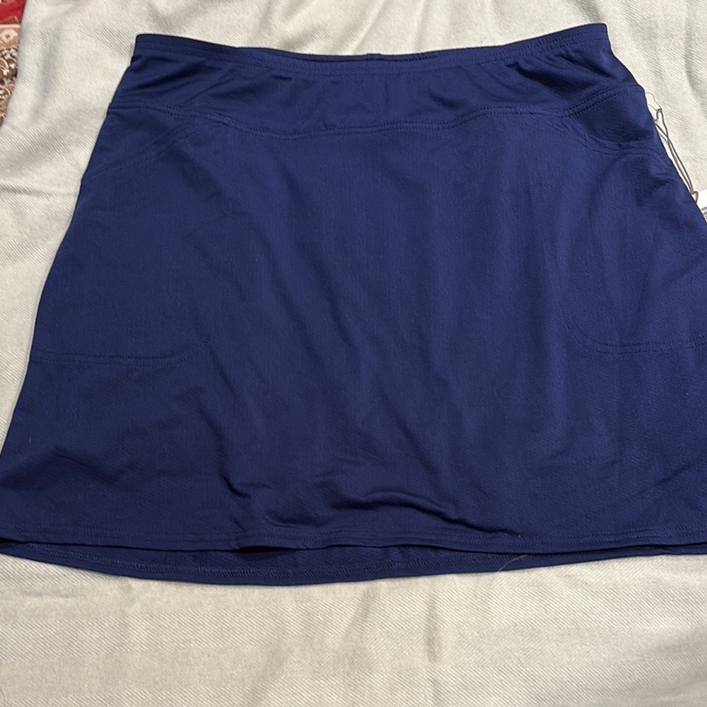 Navy Blue Women's golf Skort. New with tags size large.